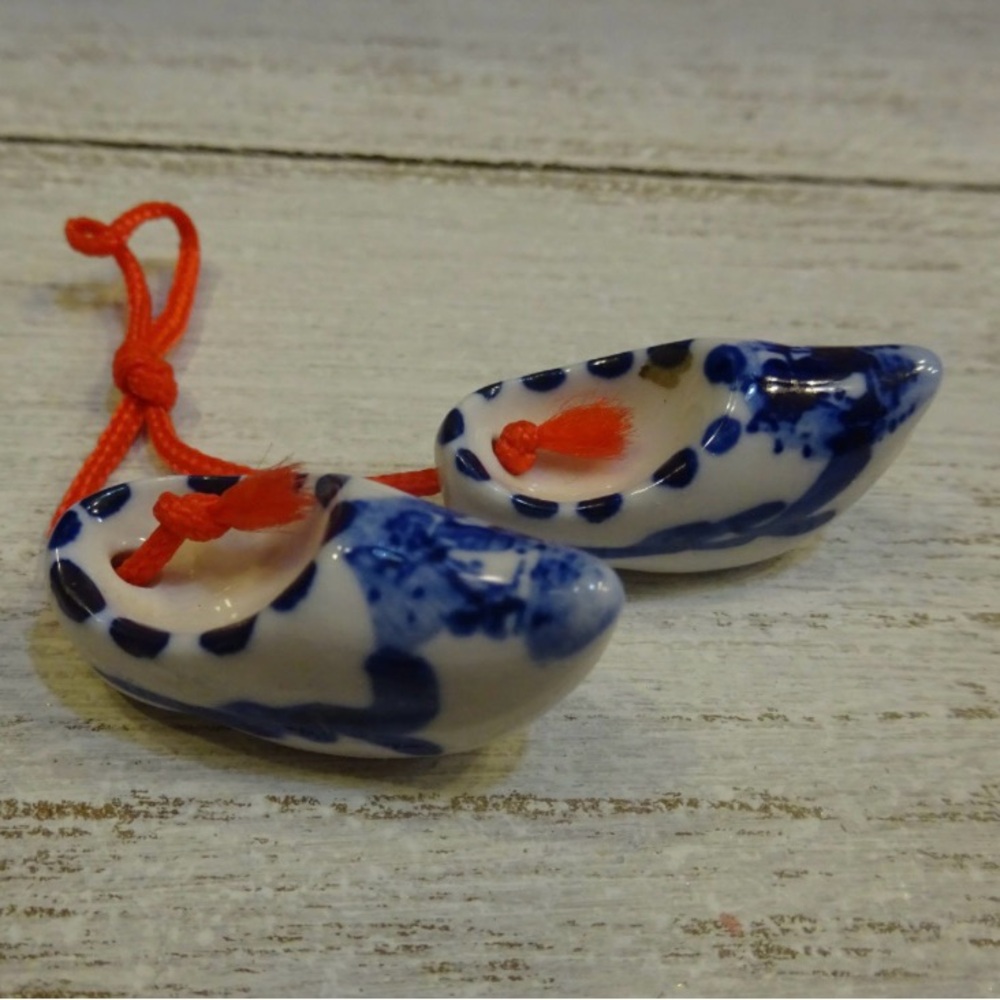 Holland Clogs